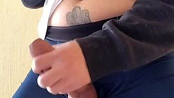 Would you like to jerk off this huge cock in a quick outdoor homemade session?