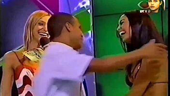 I strip down super positive like Daniela Reis in 2001 Brazil vibe