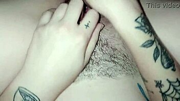 espectacular cumshot floods this argentinian's big natural pussy by lapijarg