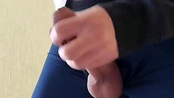 Would you like to jerk off this huge cock in a quick outdoor homemade session?