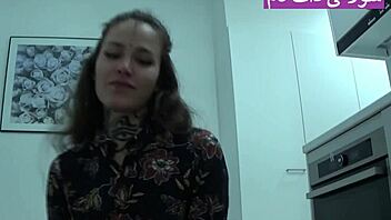 فیلم جذاب ایرانی که دختر با مهارت دوست پسرش رو سرگرم میکنه و با هم لذت میبرن