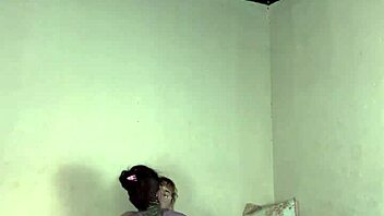 Behind the scenes with Von Poison and Carmona bareback anal fun