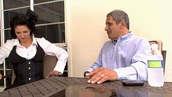 Wow, Roxanne Hall and Shay Golden learn wild group lessons!