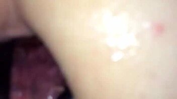 Shemale used a speculum during the encounter.