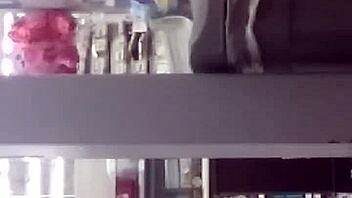 Wow, check out that hot young booty shaking!