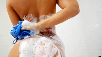 Big butt slut gets facialized after hardcore amateur action with high definition bubble butt focus