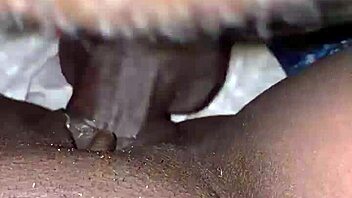 What makes cream cum drip on ebony milf?