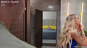 Can you control this tattooed milf wife Stephanie Love in choking creampie action?