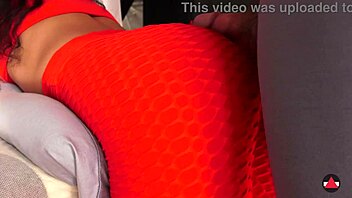 i couldn't believe she massaged me with cum dripping from her wet pussy