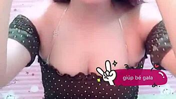 she wore a short skirt revealing her red vietnamese asian panties in upskirt view