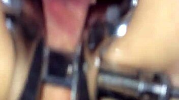 Shemale used a speculum during the encounter.