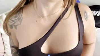 She felt incredibly horny that day. So this sexy Colombian milf masturbated wildly on her boss's sofa with big tits bouncing.