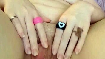 what do you think of me messing with my pussy lips?