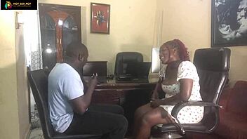 Oh Wow! Hx Pornstar Morez Got Fucked By The Press Guy Who Came To Interview Her!