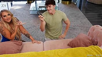 Can you control this tattooed milf wife Stephanie Love in choking creampie action?