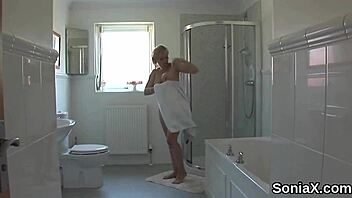 Adulterous UK mature lady Sonia, expose those big breasts now?