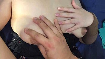 le subo el vestido a mi alumna y la follo con mi polla pequena en pov casero