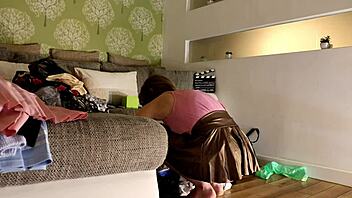 Who Knew This Hot Skinny Blonde Babe Would Oil Up And Jerk For That Massive Cumshot!