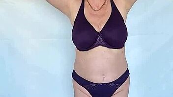 I always enjoy endless adventures with this mature busty milf in stockings and high heels