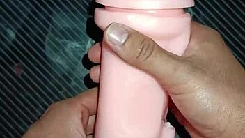 In the scene, Kissy offers up her vagina and performs a blowjob on the desk