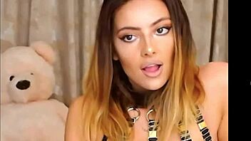 Gorgeous Cam Model Teases Seductively on Webcam with Horny European Flair!