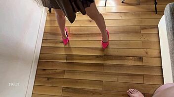 Who Knew This Hot Skinny Blonde Babe Would Oil Up And Jerk For That Massive Cumshot!