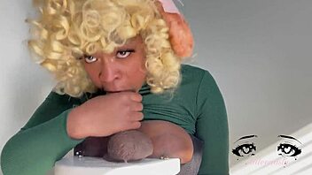 Ebony Coworker Jadeenasty Delivers Sloppy Titty Fuck Blowjob