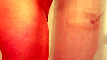 Oh Wow, Yanks Busty Blonde Nichole Masturbates Her Hairy Pussy To Intense Orgasm!