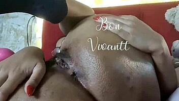 I feel so passionate about this ebony beauty's big ass on webcam
