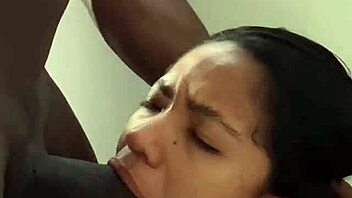 DEEPTHROAT QUEEN TAKES EVERY INCH IN HER MOUTH WITH PASSION