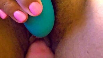 VISIÓN Latina ESPOSA Gets CERCANA Al MOJADO Y ALBOROTO With CUM!