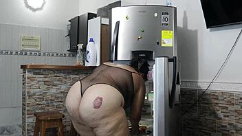 hot kitchen sex with colombian milf and big tits 🔥🍆