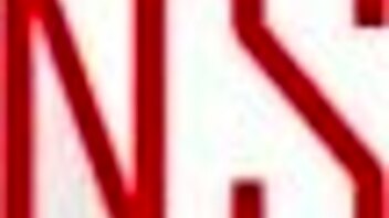 Curvy milf showing this tiny 18+ babe how a real sensual kiss leads to erotic scissoring and fingering 😘💋