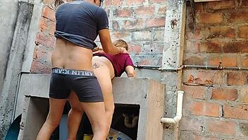 Amateur Curvy Latina Neighbor Gets Filled with Cum in Steamy Homemade Encounter