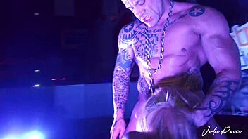 I love flashing my big ass outdoors and riding a massive cock until cum fills my mouth.