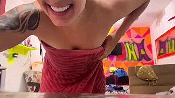 Naked For Delivery Guy Sucking Blowjob Hardcore Huge Ass Perfect Tits Tiny Blonde Farting Wet Pussy