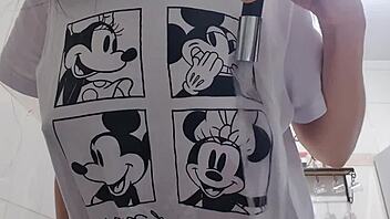 Oh wow, the faxineira is washing dishes with big tits out for mature Latina massage and masturbation sex