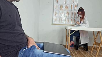 Exibição de pênis em público turns into a risky handjob at the nurse reception, ending with cumshot in mouth.