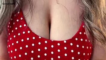 Curvy amateur beauty offers titfuck with big natural tits in first time homemade session