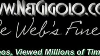 Oh wow, this blonde's fingering her wet pussy and asshole solo on webcam