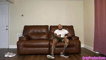 Making my cousins stinky sweaty girl fantasy come true with creampie doggystyle fucking 😈🍑