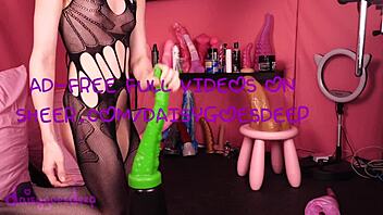 Oh yes, this huge dildo stretches my gaping ass so wide! blonde solo babe gasps while playing with Mr Hankeys toys.