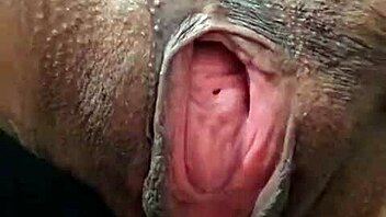 hey brenda from floripa is showing off her style 😊 solo vibes here