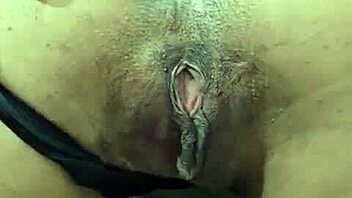 hey brenda from floripa is showing off her style 😊 solo vibes here