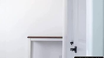 hey, this milf gets a guy excited for a photo