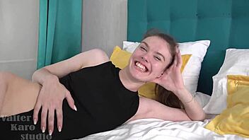Hey, you ready for sweet princess Alice taking big cock deep in anal for orgasm?
