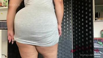 hey, why is nixlynka clapping that big ass in a tight latina dress?