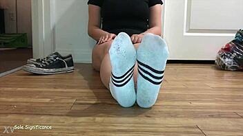 Oh wow, check out our sexy soles, the sorority girls teased while showing off dirty socks and wrinkled feet