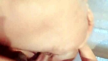 amateur homemade tight pussy action