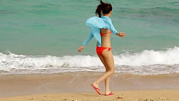 Hey, check out Okada Saka in her silk bikini vibe from Japan 😍